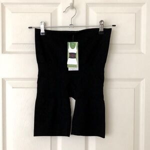 NWT Smooth By Cosabella Breathe Collection Black Shorts Shapewear Size Large